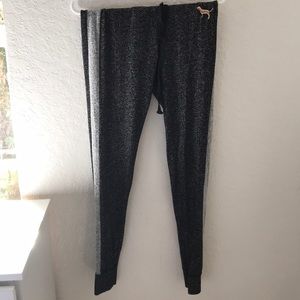 Stretchy sweatpants